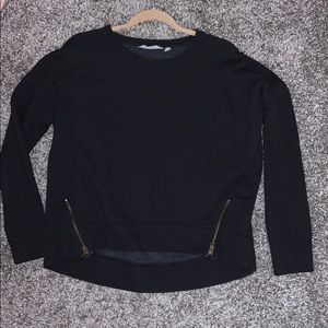 Athleta black crew neck sweatshirt size women’s M